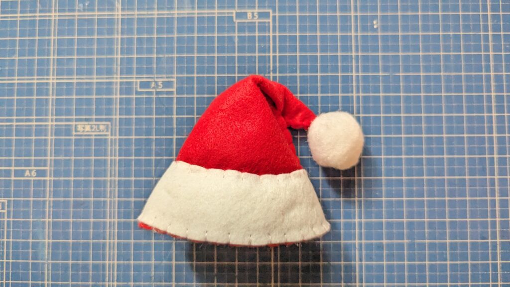 santahat2-18